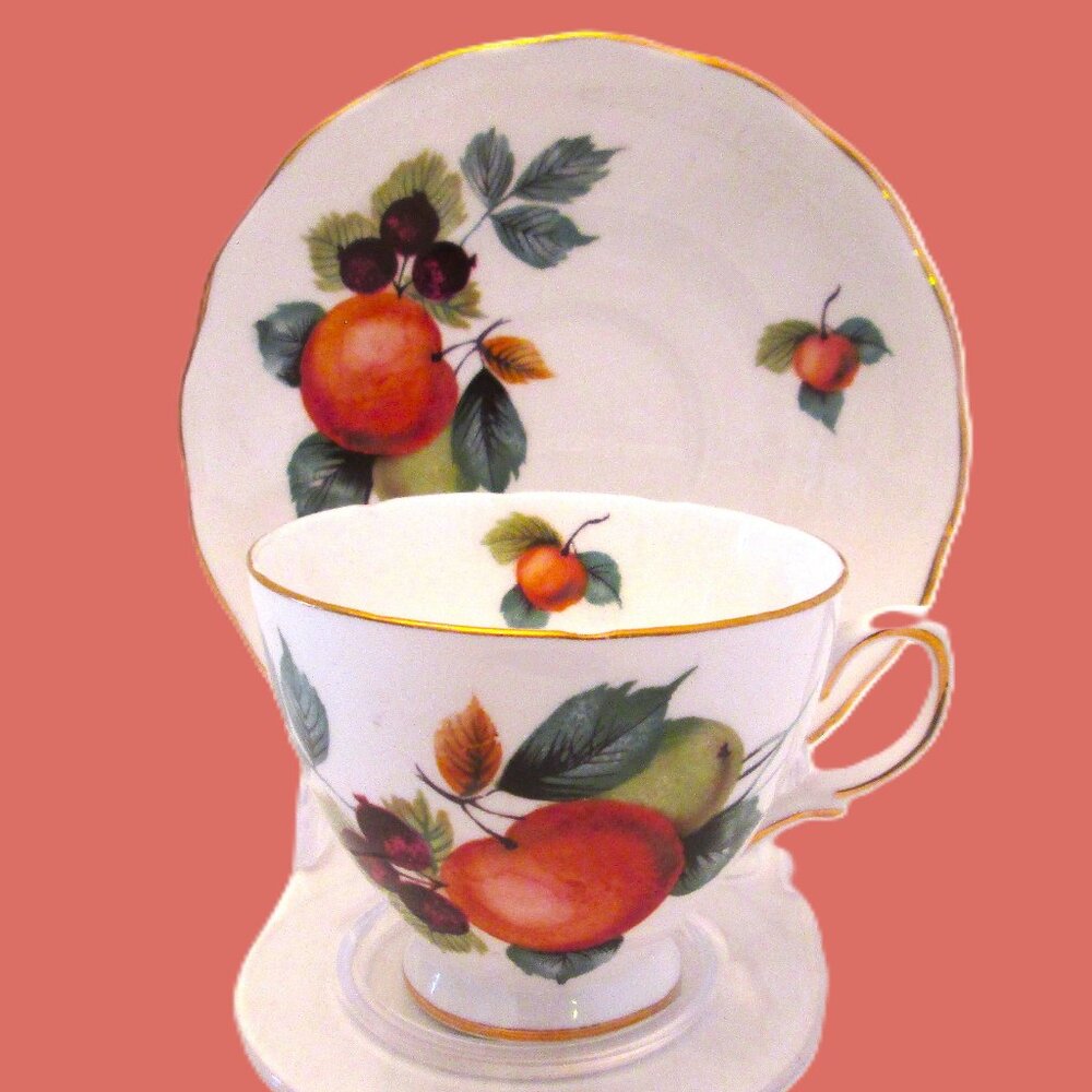 (Fall!)Royal Vale a Product of Ridgway Potteries Ltd colorful fall teacup & sauc